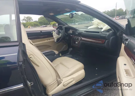 2002 Chrysler Sebring Limited из США, поврежденный, VIN 1C3EL65R02N304737